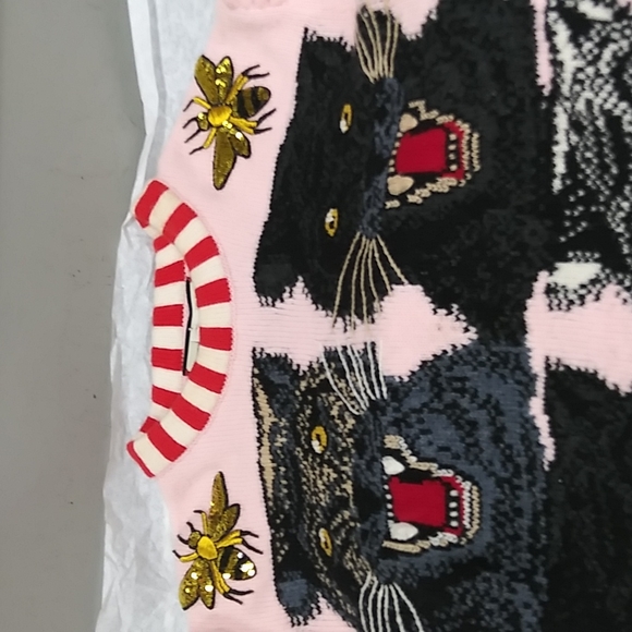 Gucci pre-own sweater. Size small. - Picture 3 of 4